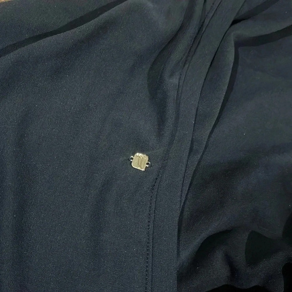 Fabletics Black long sleeve lightweight sweatshirt pullover athletic top - Picture 6 of 7